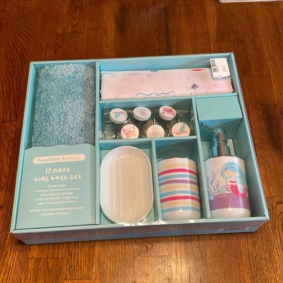 copy 🌸NWT BUMBLE BEE Bath Co 17 piece kids bath set - Picture 1 of 12